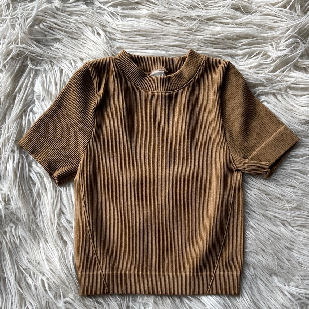 Women’s Dynamic Short Sleeve Top